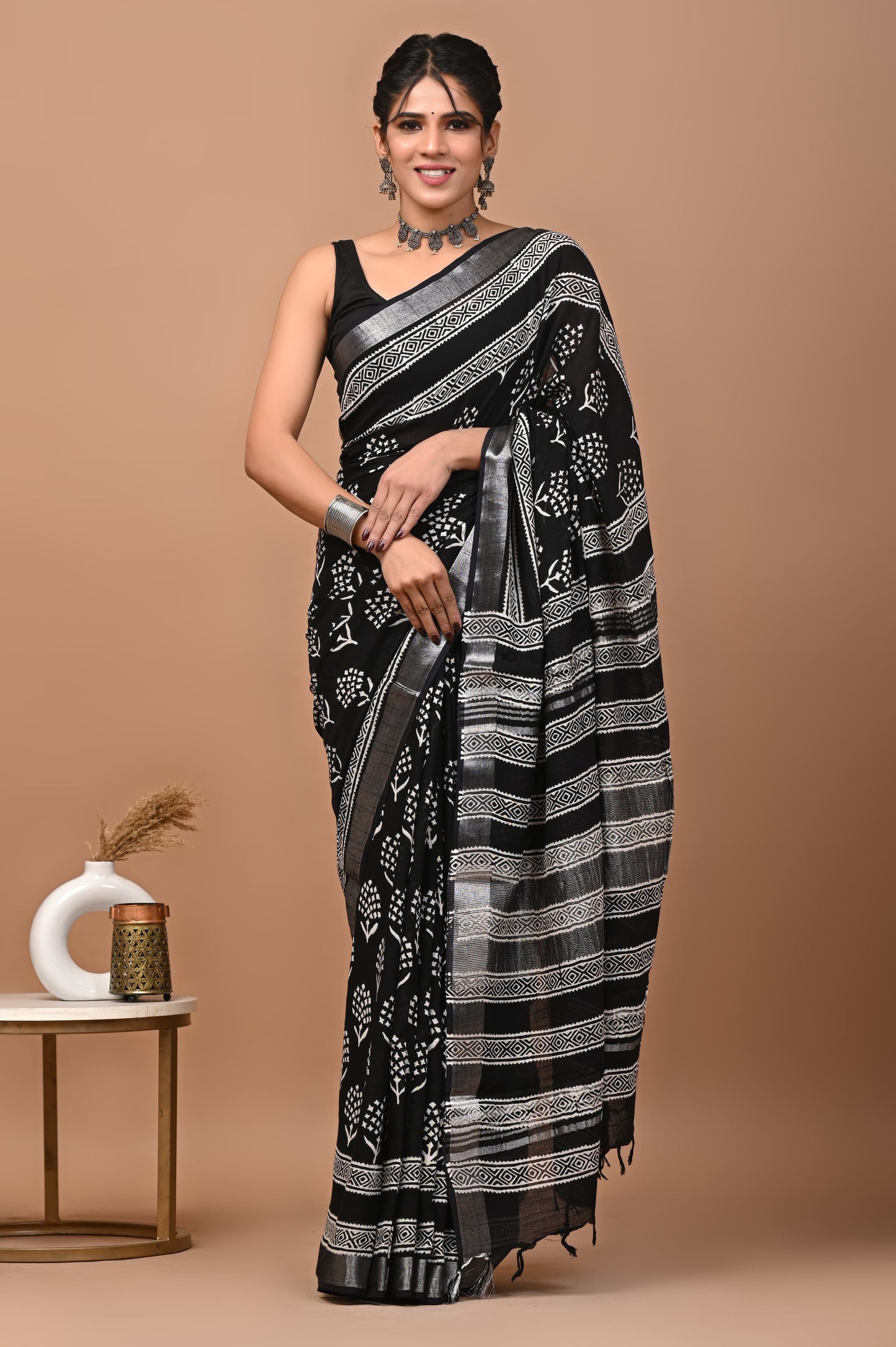 VINTAGE VOGUE BLACK SAREE