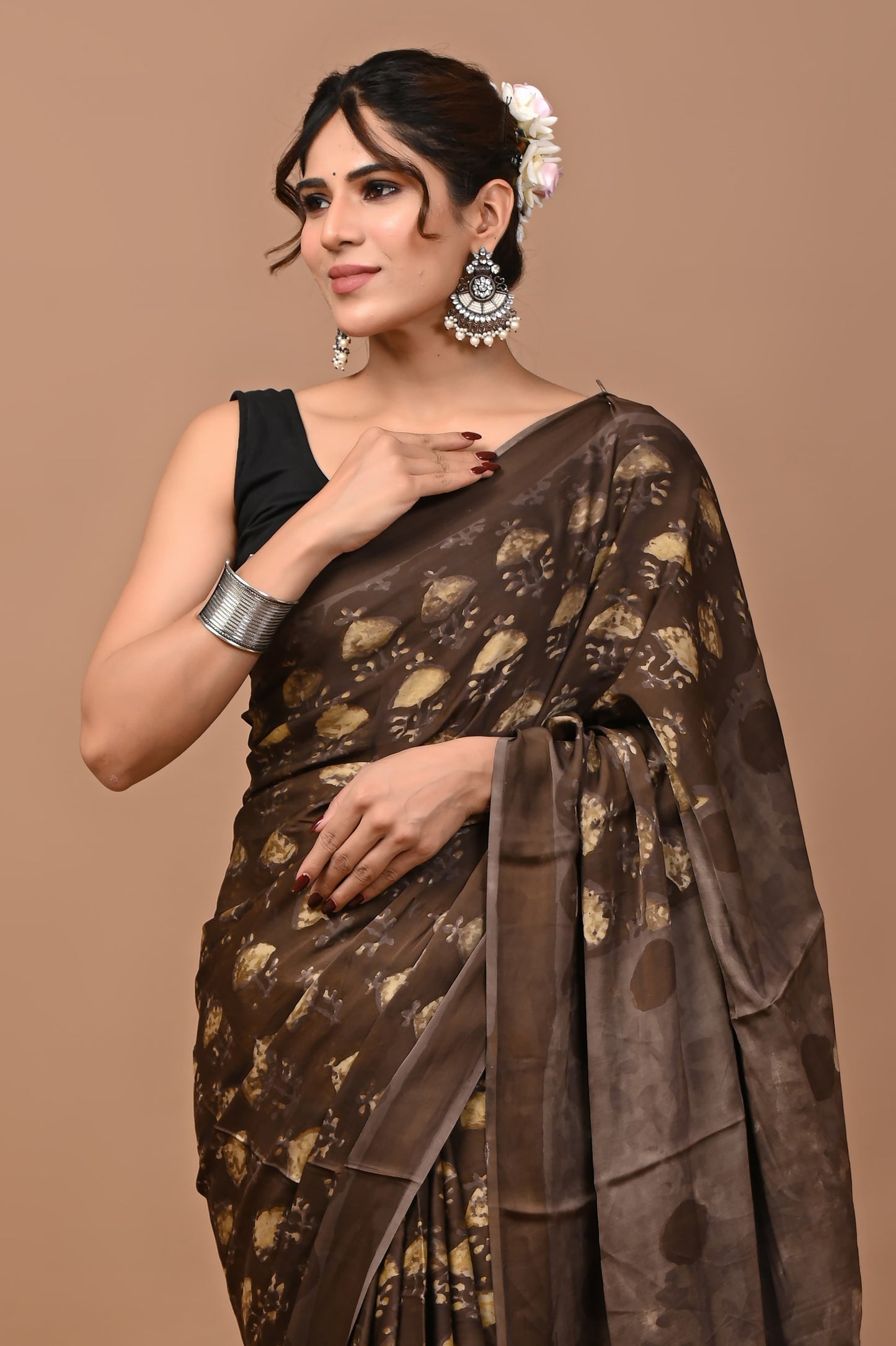 CHOCOLATE FONDANT SAREE